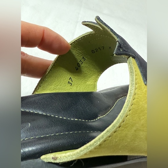 ARCHE  Women's black and green suede sandals size 7 - Picture 7 of 7